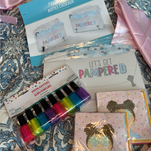 SPA Party for 8! Youth Pink “Birthday Squad” Robes & Goodie boxes & favors!! NWT - Picture 3 of 10